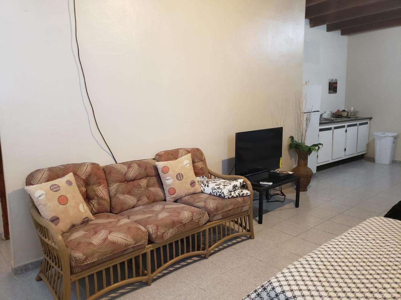 Jardin Del Mar Guesthouse Hatillo Eksteriør bilde
