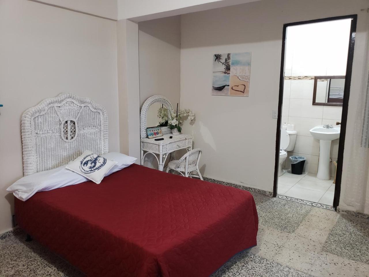 Jardin Del Mar Guesthouse Hatillo Eksteriør bilde